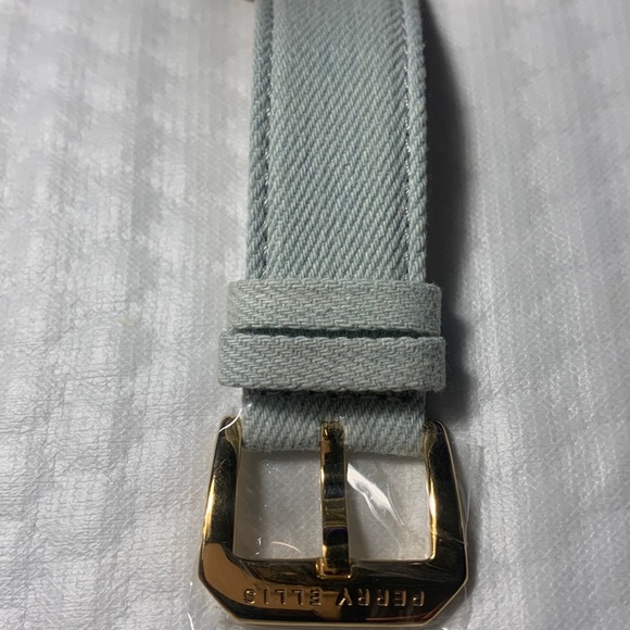 Perry Ellis Men’s Elegant Watch. Gold - Picture 6 of 7